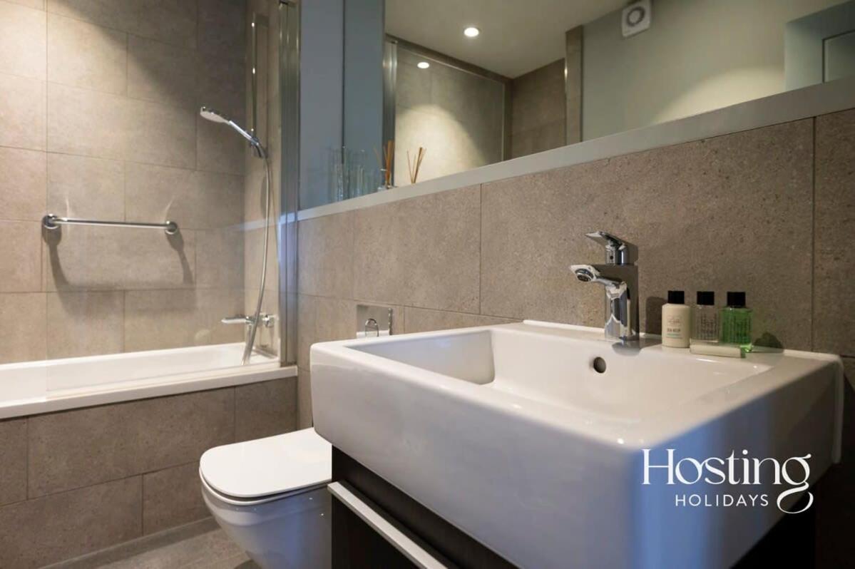 Stylish Luxury Apartment In The Centre Of Henley Extérieur photo